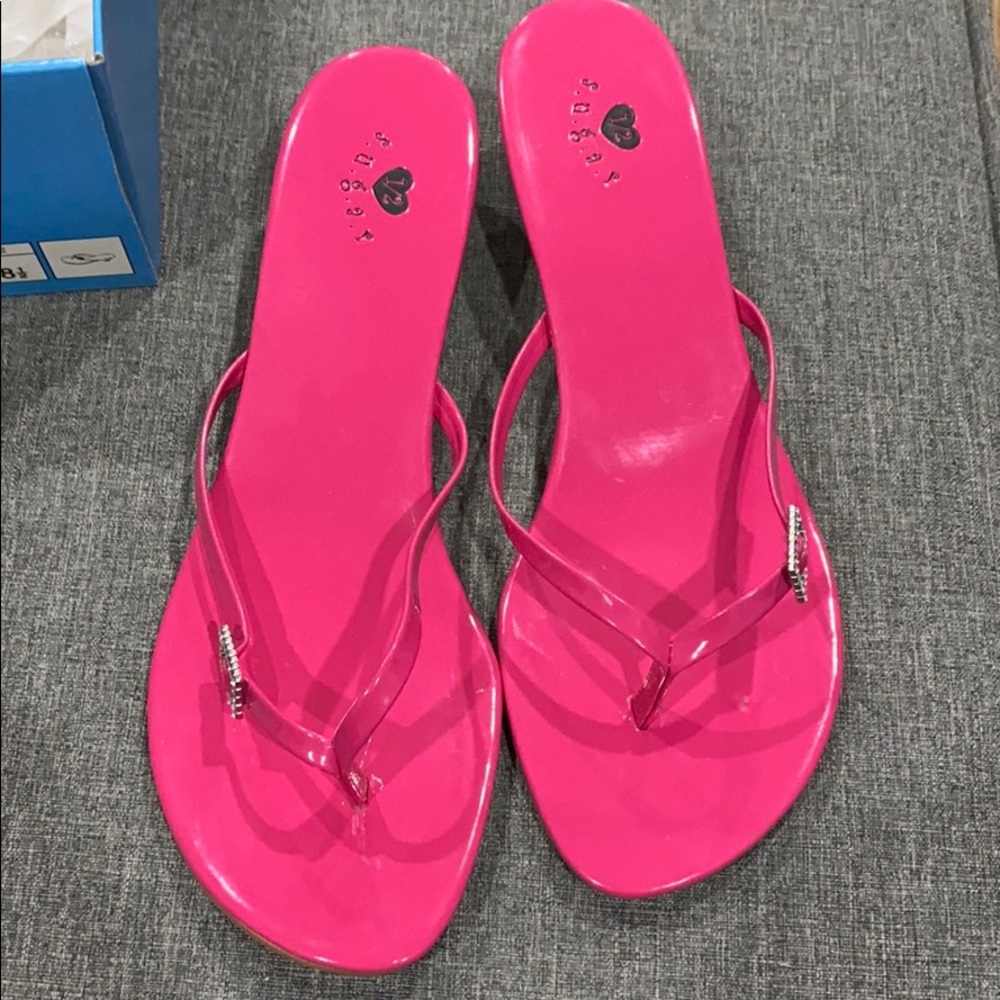 Women’s sandals